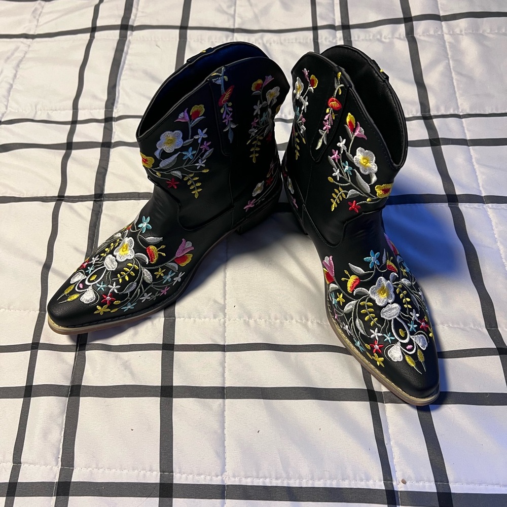 Chic Floral Women's Ankle Boots